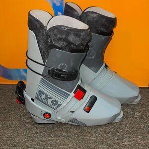 Salomon SX 91 Grey Downhill Ski Boots VINTAGE